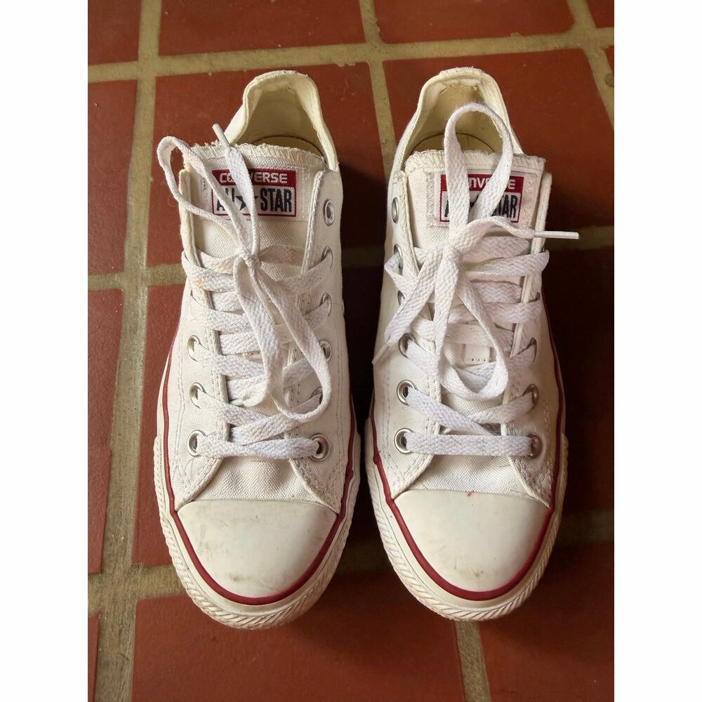 Converse Chuck Taylor All Star Low Top White Canvas Sneakers Women’s 8 Men’s 6